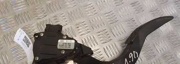 Audi A4 S4 B7 8E 8H Accelerator throttle pedal 8E1721523B