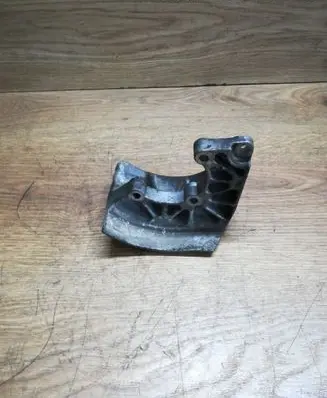 Chevrolet Lacetti Power steering pump mounting bracket 