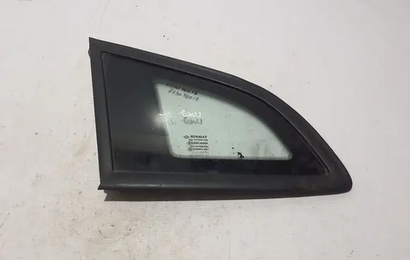 Renault Megane III Rear side window 833070017R