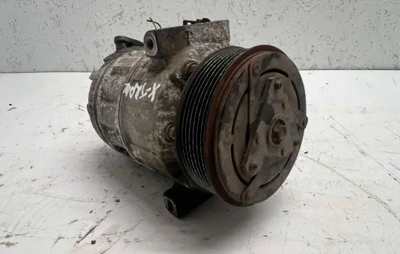 Nissan X-Trail T31 Air conditioning (A/C) compressor (pump) 926001DA0A Z0005306A 7870055061
