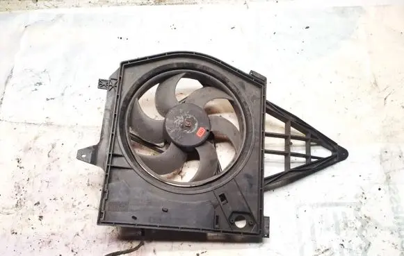 Fiat Ulysse Radiator cooling fan shroud 8240142 824.0142