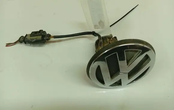 Volkswagen Bora Tailgate exterior lock 1J5827469