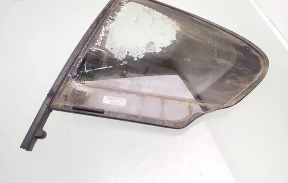 BMW 5 F10 F11 Rear vent window glass AS2