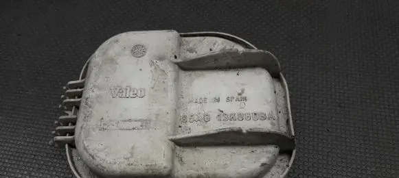 Ford Escort Original wheel cap 
