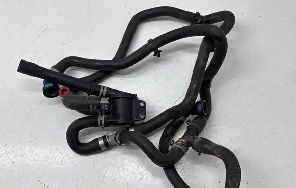 Volvo XC90 Water pump 31686567 31696537 32263990