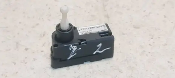 Headlight level adjustment motor
