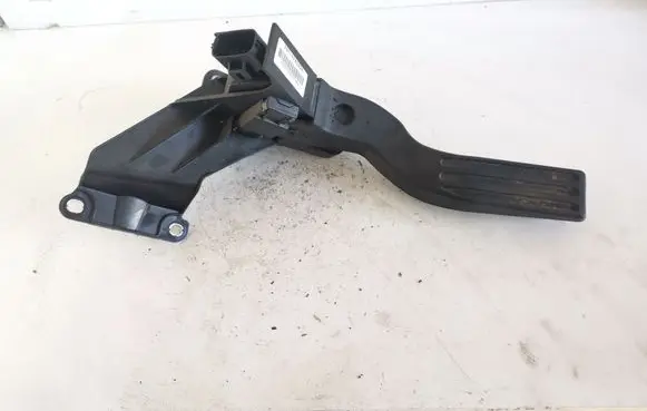 Ford Mondeo Mk III Accelerator throttle pedal 2S719F836DA