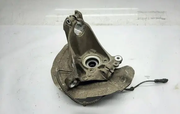 BMW 2 F45 Front wheel hub