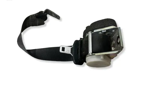 Ford Focus Rear seatbelt 33035173
