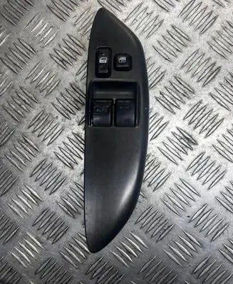 Toyota Yaris Electric window control switch 0113D1D PBTGF20
