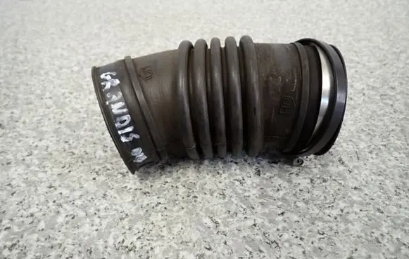 Mitsubishi Grandis Intercooler hose/pipe