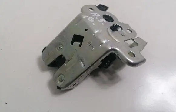 Audi A5 8T 8F Tailgate/trunk/boot lock/catch/latch 8K9827505A
