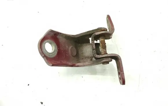 Ford Fiesta Front door lower hinge 