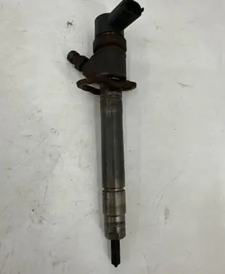 Fuel injector