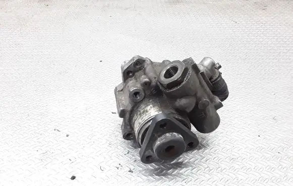 Audi A6 S6 C5 4B Power steering pump 4B0145155R
