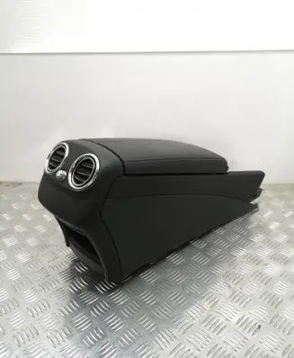 Mercedes-Benz C W205 Armrest 1259954