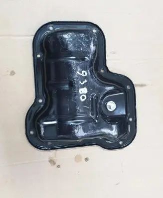 Toyota Yaris XP210 Oil sump 10710