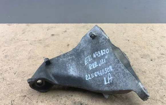 BMW 1 E81 E87 Engine mount bracket 22116760308 6760308