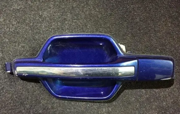 Mitsubishi Pajero Front door exterior handle