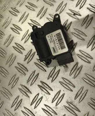 Renault Trafic III (X82) Air flap motor/actuator T1020397J 0312161A 1000194010