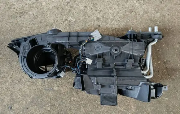 Interior heater climate box assembly