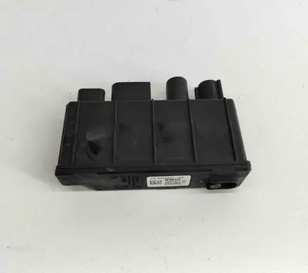 BMW 2 F45 Current control relay 8647841