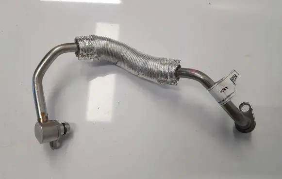 BMW 7 G11 G12 Oil cooling pipe 