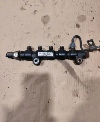 Ford Focus C-MAX Fuel main line pipe 9654592680
