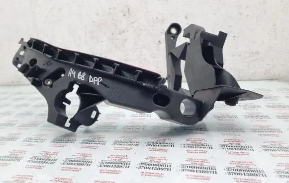 Audi A4 S4 B8 8K Headlight/headlamp mounting bracket 8K0805608R