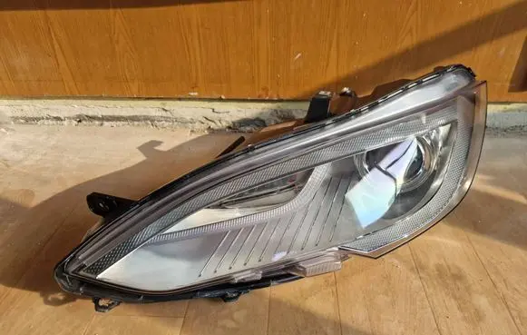 Tesla Model S Headlight/headlamp 600591000C