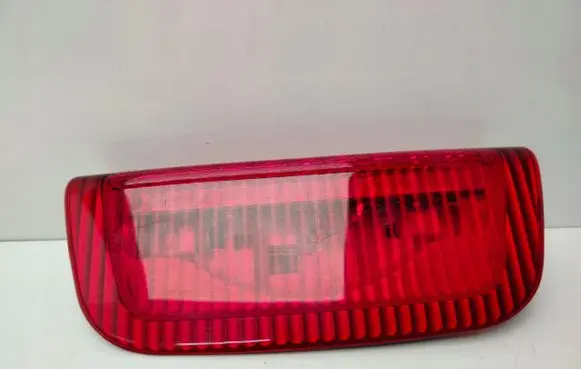 Nissan Juke I F15 Third/center stoplight 