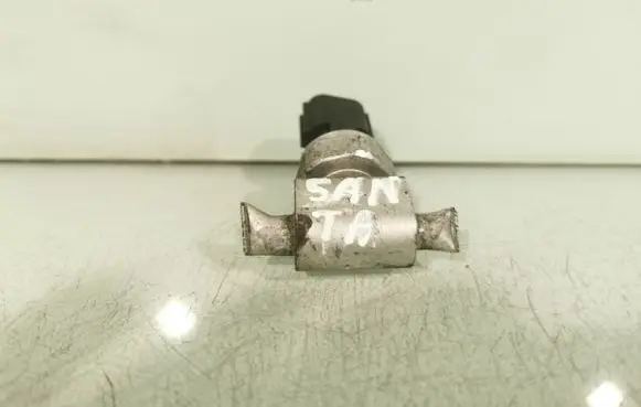Air conditioning (A/C) pressure sensor