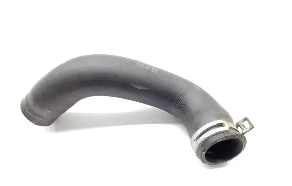 Coolant pipe/hose