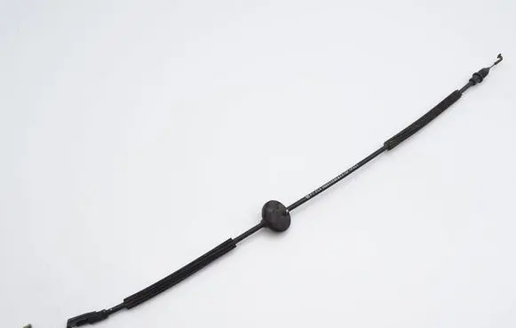 Volkswagen PASSAT B5 Front door cable line 3B0837085E