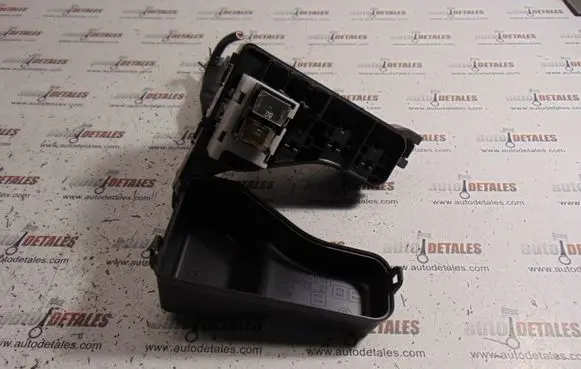 Toyota Corolla Verso E121 Fuse box set