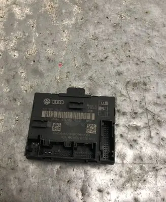 Audi A4 S4 B8 8K Door control unit/module 8T0959792P