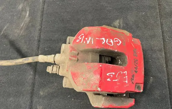 BMW X5 E53 Rear brake caliper