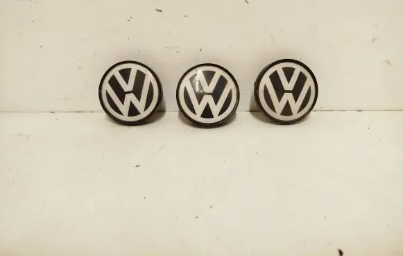 Volkswagen Golf IV Original wheel cap C84101
