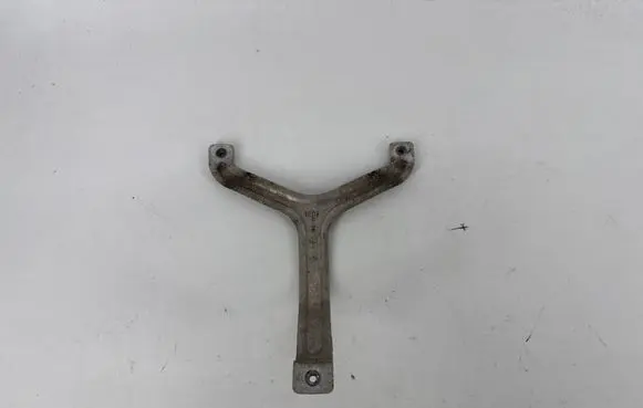 BMW 5 G30 G31 G38 Other engine bay part 7435937