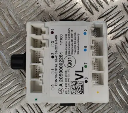 Mercedes-Benz C W205 Door control unit/module A2059000228 A2059019906 A2229023213