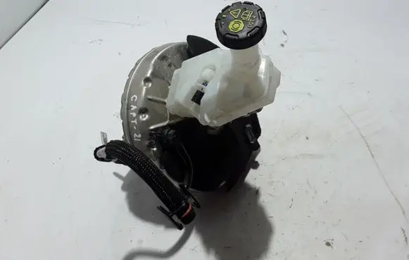 Renault Captur II Brake booster 472106191R