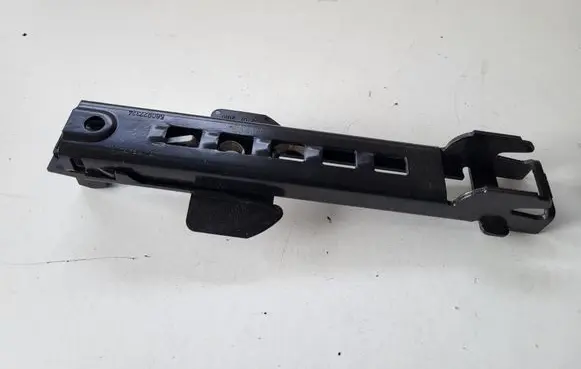 Seat Exeo (3R) Seat belt height adjuster 8E0857833E