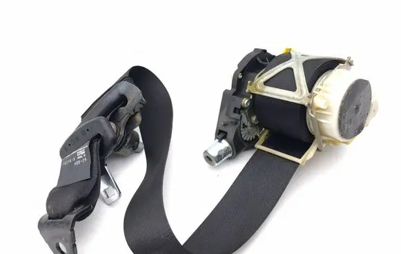 Mercedes-Benz ML W164 Rear seatbelt A1648600485