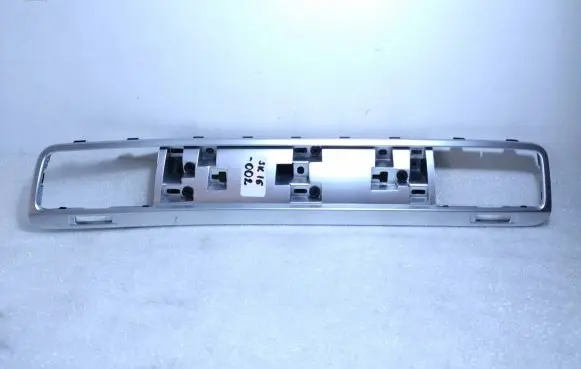 Volkswagen Touareg II Dashboard trim 7P1857226 SK217017