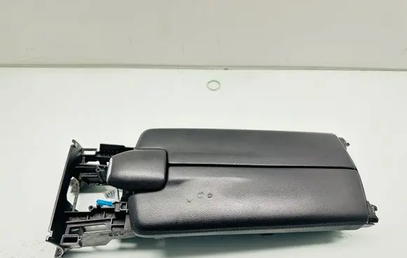 Mercedes-Benz CLS C218 X218 Armrest 