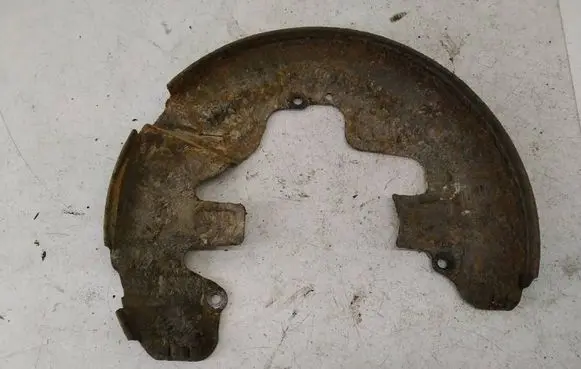Volvo V60 Front brake disc dust cover plate 