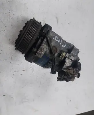Ford C-MAX I Air conditioning (A/C) compressor (pump) 8120702524
