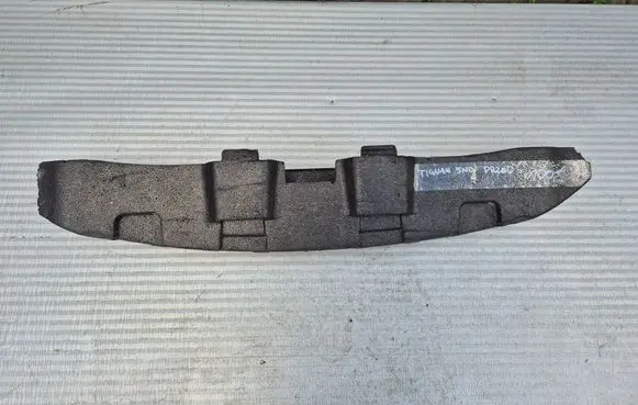 Volkswagen Tiguan Front bumper foam support bar 5N0807248B
