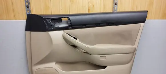 Toyota Avensis T250 Front door card panel trim 588T524 30727000 29855816