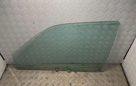 Opel Frontera B Front door window glass four-door